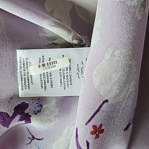 Equip­ment Essential Orchid Lilac Floral Print 100% Silk Shirt Blouse Size M - Picture 10 of 10